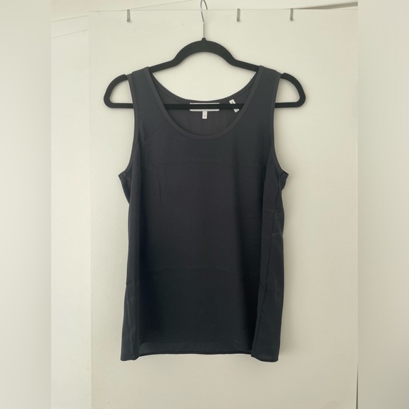 Lark and Ro Sleeveless Top - Picture 1 of 3